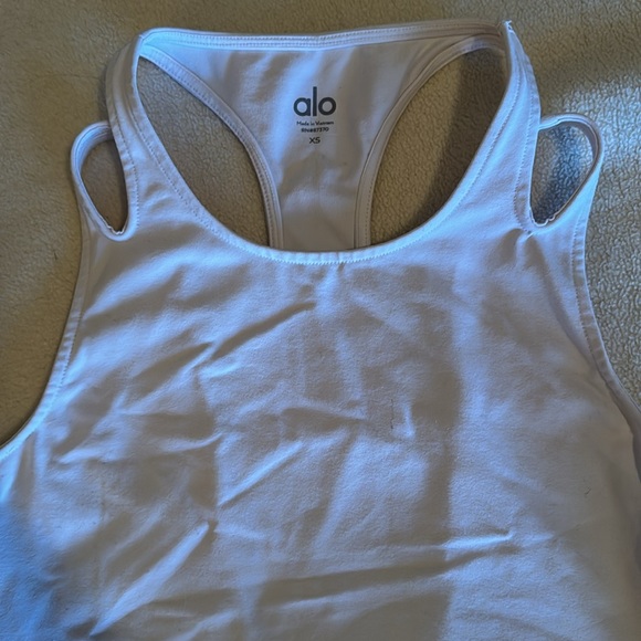 COPY - ALO XS white Tank top - Picture 4 of 7